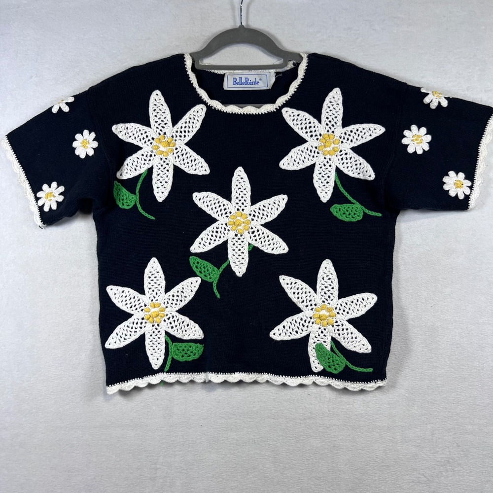 BellePointe Vintage Black Crochet Daisy Floral Knit Sweater Short Sleeve Medium